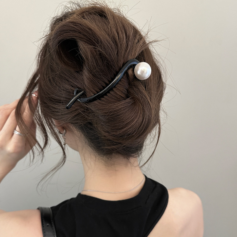 คลิปหนีบผมไข่มุกสีเดียวแบบเรีย - Tippet Line บทวิจารณ์และราคา